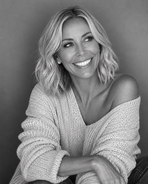 Photo of Nancy Barnes posing in black and white